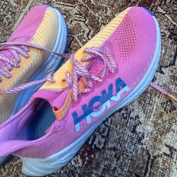 Hoka womens carbon X Pink and Orange tennis shoes size 7 worn once - Picture 2 of 6